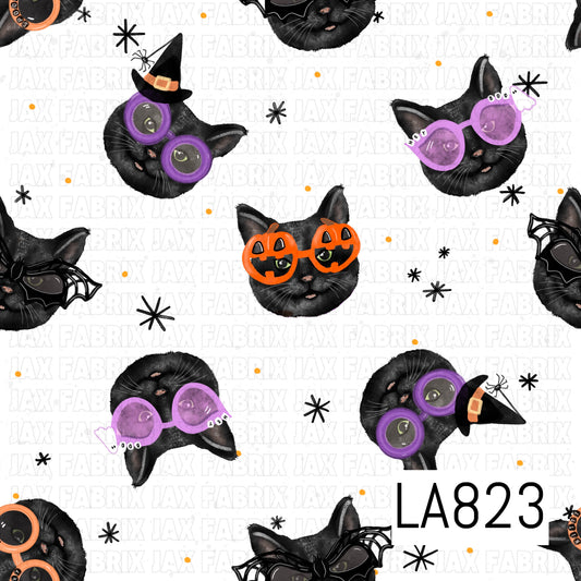 LA823